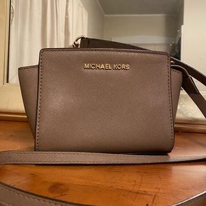 Michael Kors Mini Selma Bag